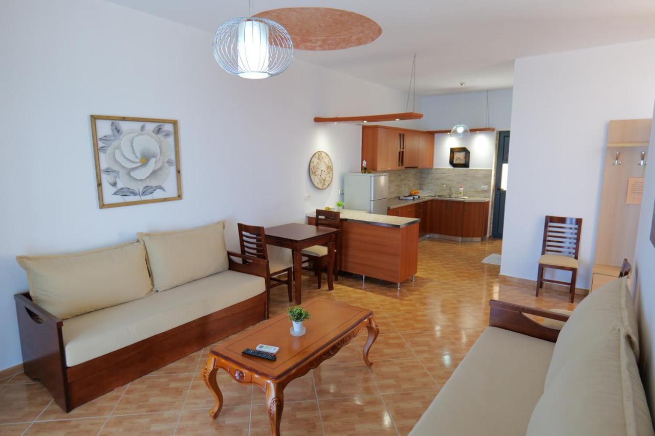 Sunset Villas 체파로 외부 사진